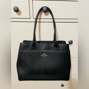 Coach Elegant Black Shoulder Bag
